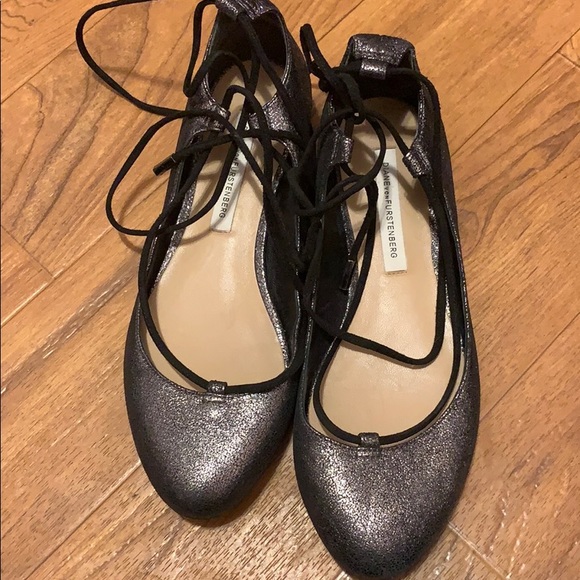 Diane von furstenberg silver lace up ballet flat - Picture 6 of 6